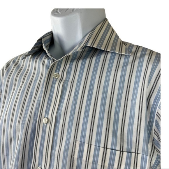 Stafford Men Casual Shirt Buttons Down Striped Blue White Sz 15 1/2 32-33 - Picture 8 of 8